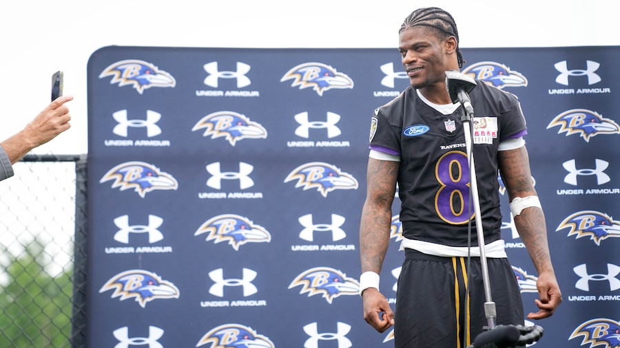 Join Banner reporters for the first day of Ravens training camp