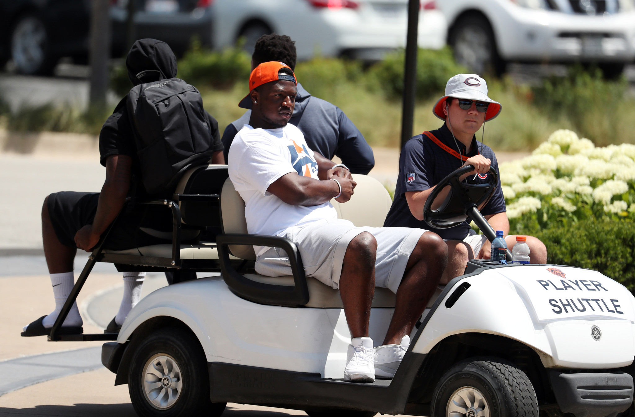 Running back Jordan Howard gets a ride as the Bears report to training camp on July 19, 2018.