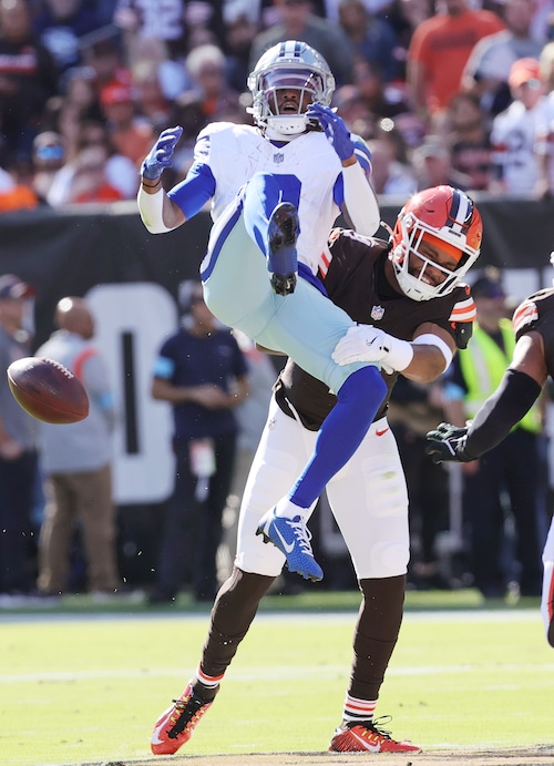 Browns battle the Cowboys at Huntington Bank Field
