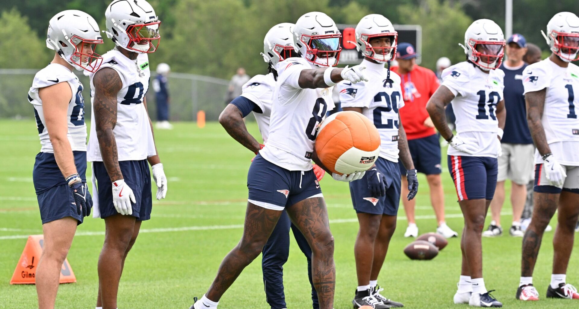 NFL Insider Predicts This Latest Blockbuster Trade