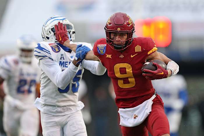 The Texans gave a second-round pick a fully guaranteed rookie deal. Now, 30 of the 32 second rounders remain unsigned