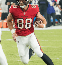 Cade Otton And His Rash Of Dropsies - JoeBucsFan.com