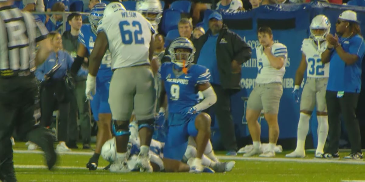 Ex-Memphis football player allegedly leaks playbook