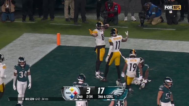 Pat Freiermuth Jonnu Smith