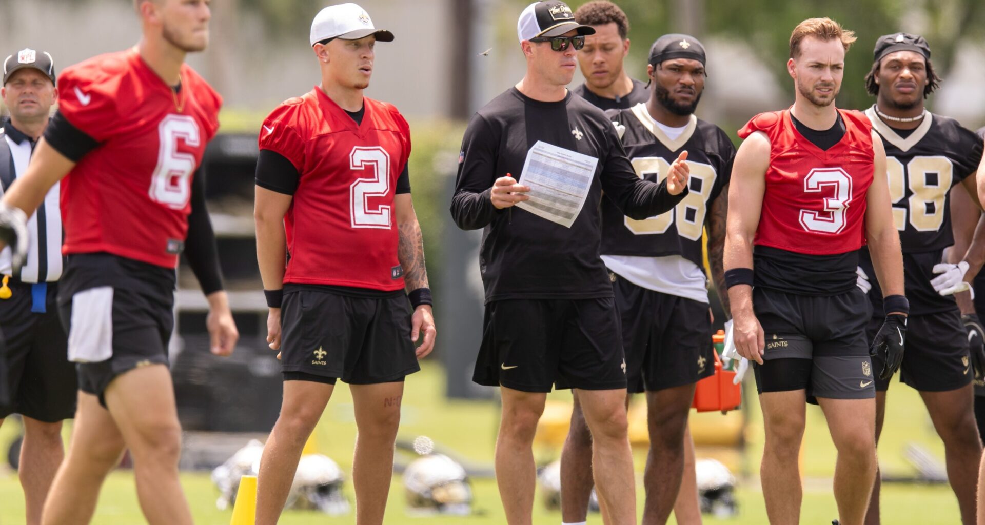 NFL Analyst Has Bold Prediction on Saints Quarterbacks