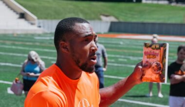 TreVeyon Henderson, Gee Scott sharing their faith, serving others