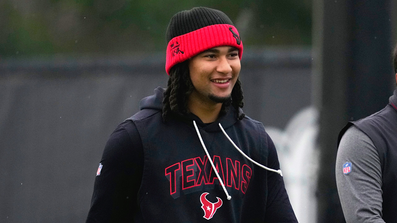 Texans QB CJ Stroud pays for youth to attend church camp