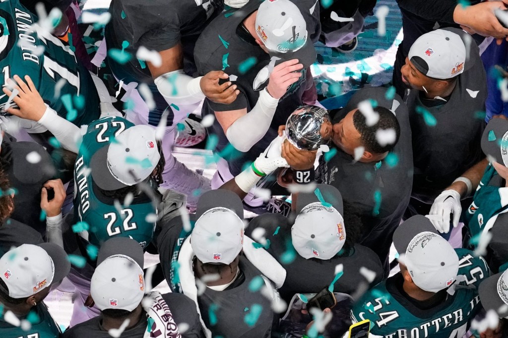 Super Bowl champs tribute, Dave Matthews Band, Nas and more