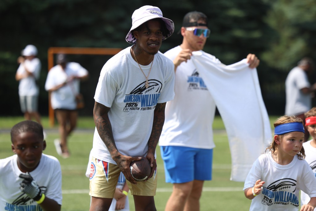 Hundreds of kids turn out for Lions WR Jameson Williams’ youth football camp at ND Prep – The Oakland Press