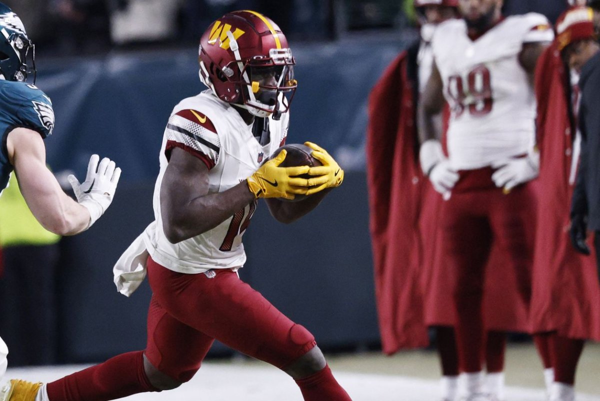 Trump targets Commanders' NFL stadium deal over team name