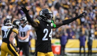 Steelers Cornerback Pays Emotional Tribute to Father After Hall of Honor Moment