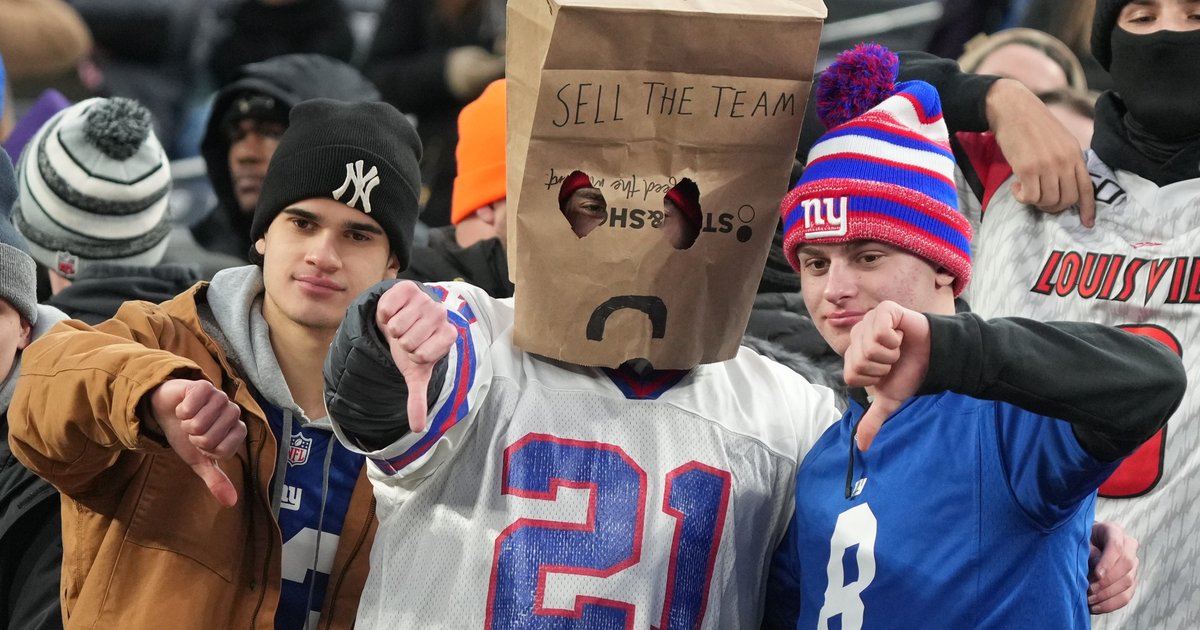 I just realized a Giants fan owes $500 to a charity of my choice