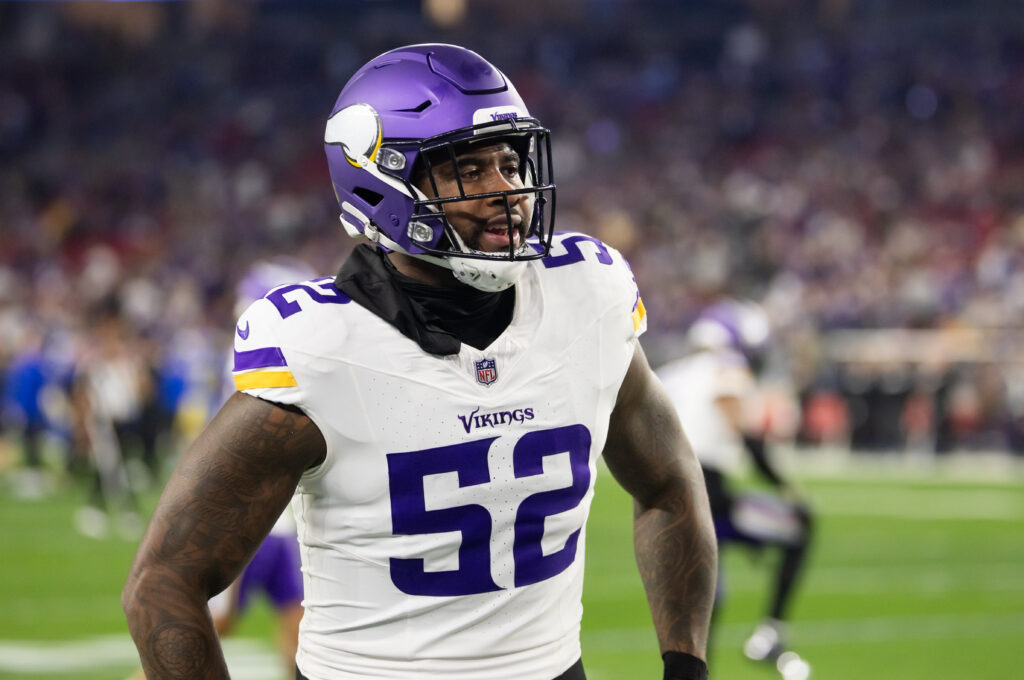 Titans Signing OLB Jihad Ward