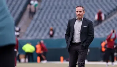 Eagles predicted to trade Steelers for young tight end, adding another enforcer for QB Jalen Hurts image