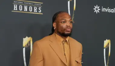 Derrick Henry defies age with 16 touchdowns in Ravens debut tying Jim Brown's historic record