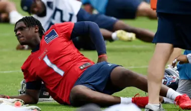 Cam Ward poised for breakout rookie season with Titans as NFL's top draft pick eyes 4,000 yards