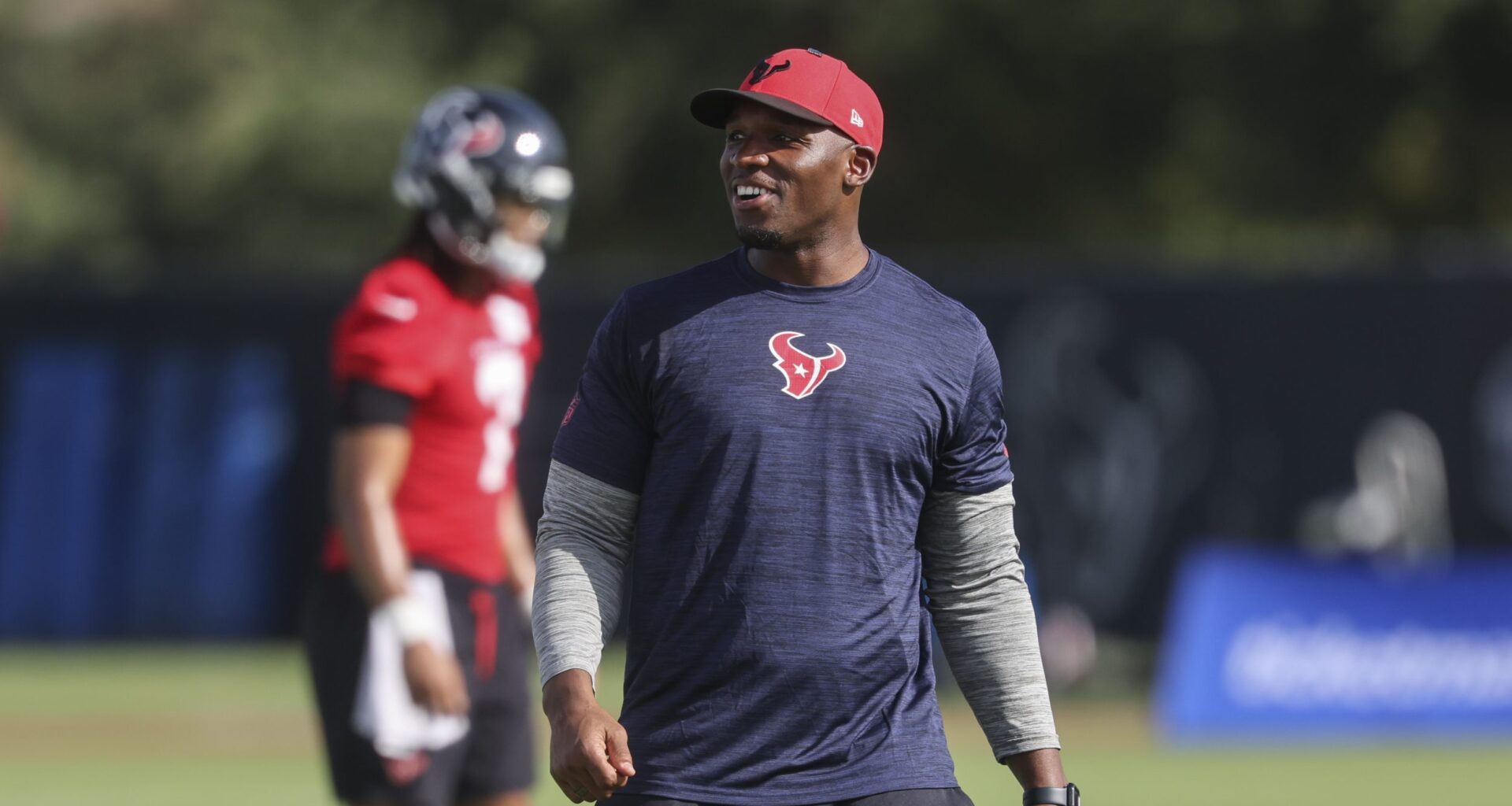 DeMeco Ryans doesn't want reporters to report on injuries