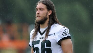 Former Eagles’ Super Bowl champion is battling rare form of cancer