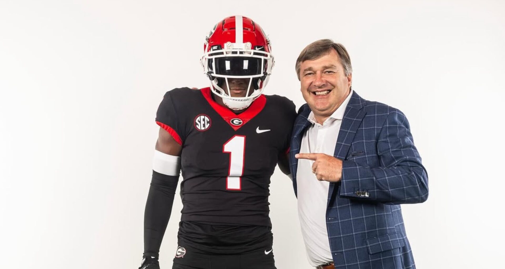 5-star Derrek Cooper shares where Georgia football sits in his recruiting