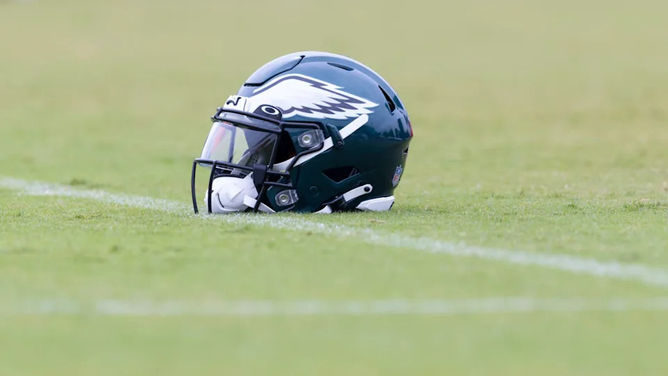 PHILADELPHIA, PA - AUGUST 04: A detailed view of a Philadelphia Eagles helmet during training camp at the NovaCare Complex on August 4, 2021 in Philadelphia, Pennsylvania. (Photo by Mitchell Leff/Getty Images)Getty