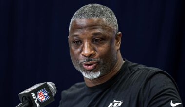 Aaron Glenn sends message to NY Jets fans: 'Praying'