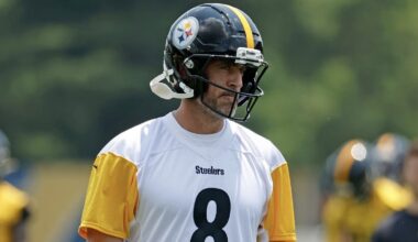 Quarterback's in Aaron Rodgers' hands