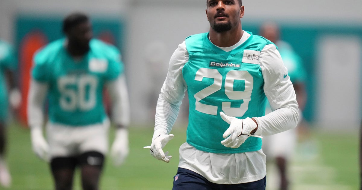 Minkah Fitzpatrick gets $16.245 million signing bonus in restructured Miami Dolphins deal