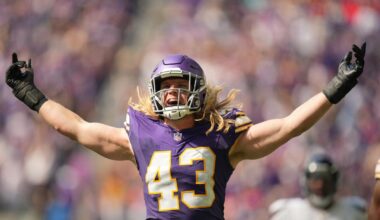 Iowa Native, USD Alum Van Ginkel Named to NFL Top 100