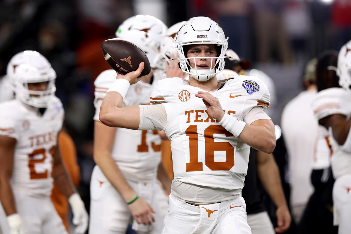 Ohio State, Texas Pace Latest College Football National Title Odd