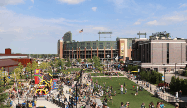 Titletown Family Fest offers free games and fun ahead of Packers Family Night