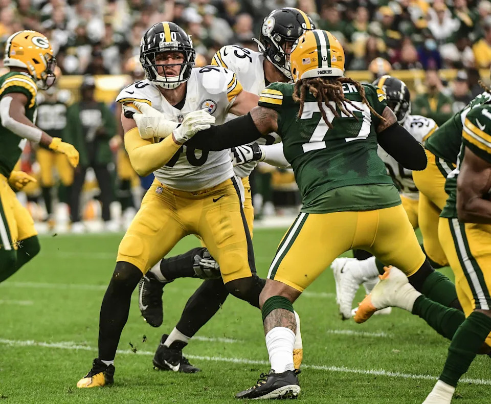 Steelers linebacker TJ Watt in action against the Packers in 2021.© Benny Sieu-Imagn Images