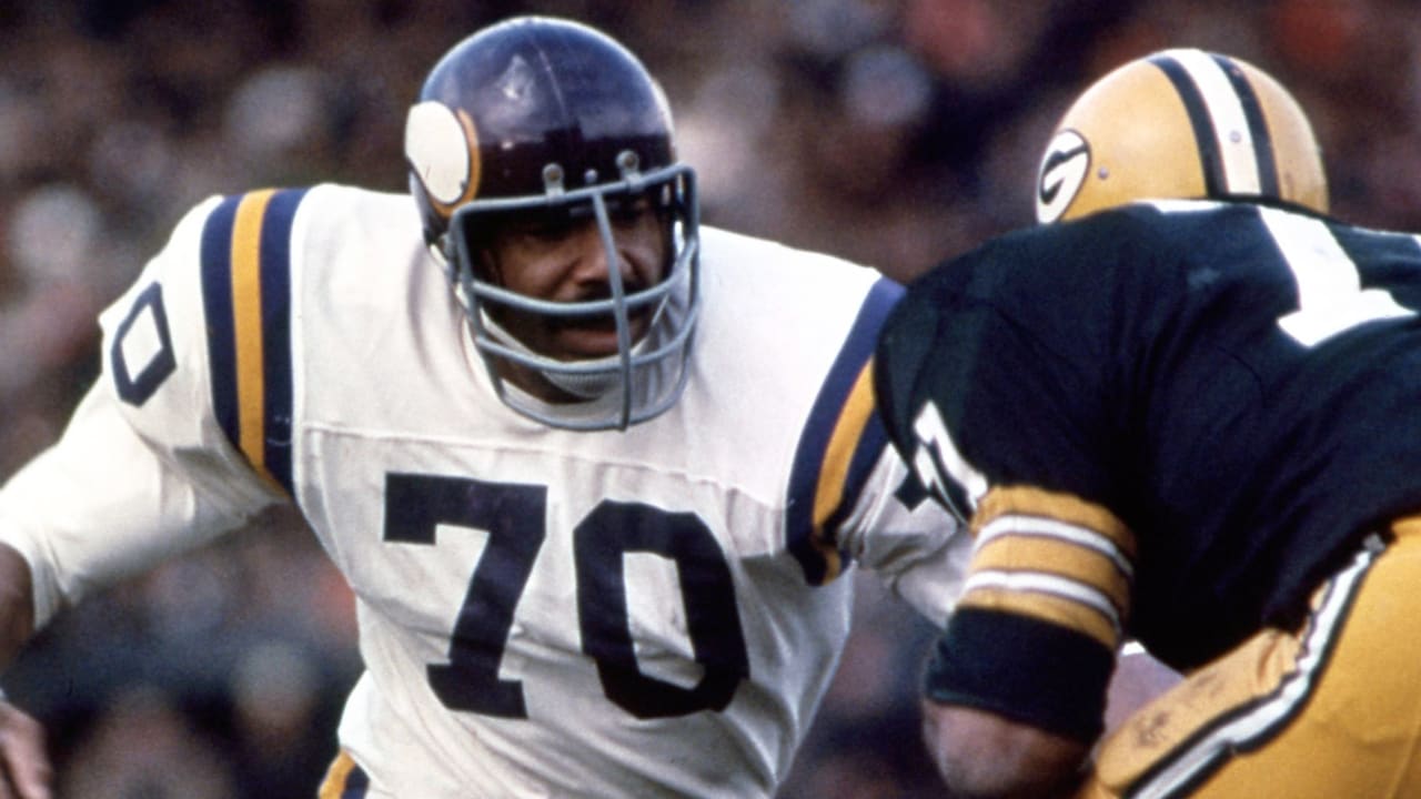 Vikings to Wear Helmet Decal Honoring Jim Marshall