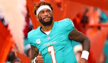 Miami Dolphins rookie QB turning heads at training camp with Tua Tagovailoa facing major cut decision