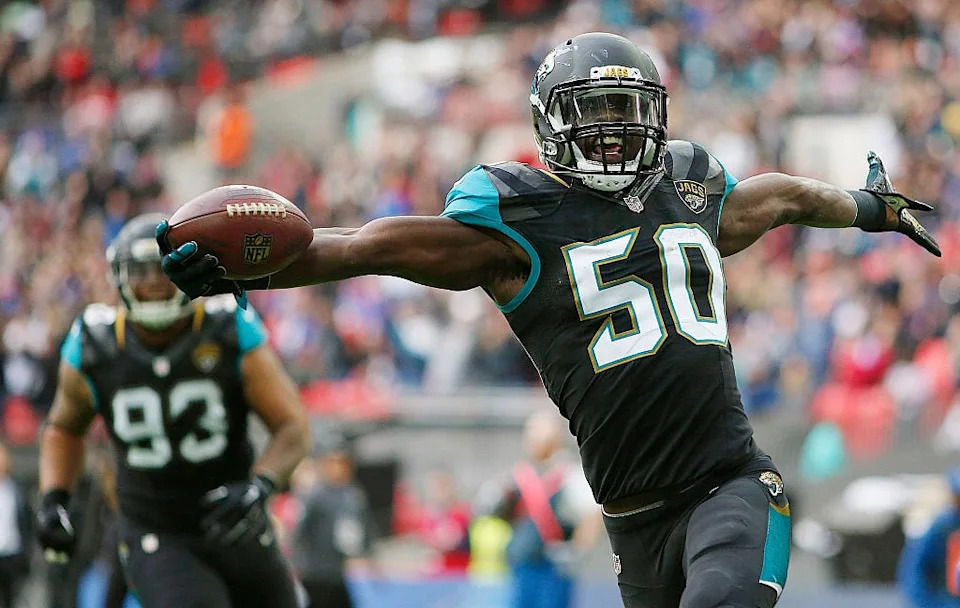 LONDON, ENGLAND - OCTOBER 25: #50 Telvin Smith #50 of Jacksonville Jaguars scores a touchdown in the second quarter on an interception in the second quarter during the NFL game between Jacksonville Jaguars and Buffalo Bills at Wembley Stadium on October 25, 2015 in London, England. (Photo by Alan Crowhurst/Getty Images)