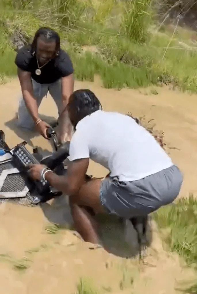 Legette helps the man. @NFL_DovKleiman/X