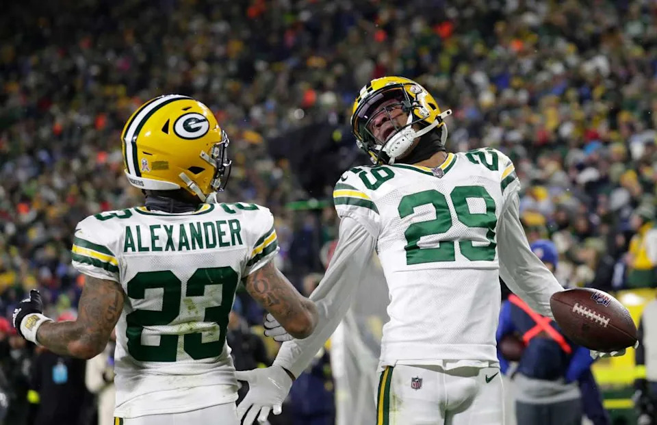 Green Bay Packers cornerback Rasul Douglas celebrates interception with former Packers cornerback Jaire Alexander.© Dan Powers&sol;USA TODAY NETWORK-Wisconsin &sol; USA TODAY NETWORK