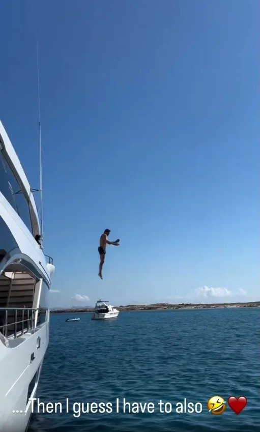 The NFL star and his daughter were seen leaping off the vessel in video clips. Tom Brady/Instagram