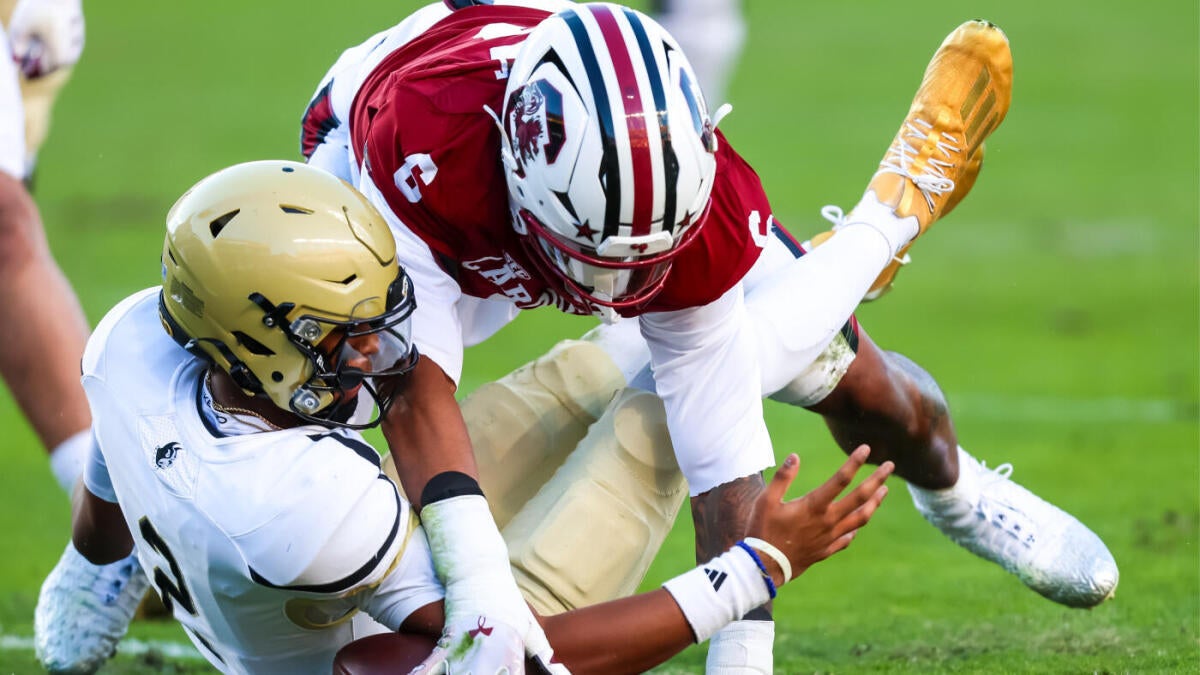 South Carolina star Dylan Stewart doesn't want hype. Just your quarterback