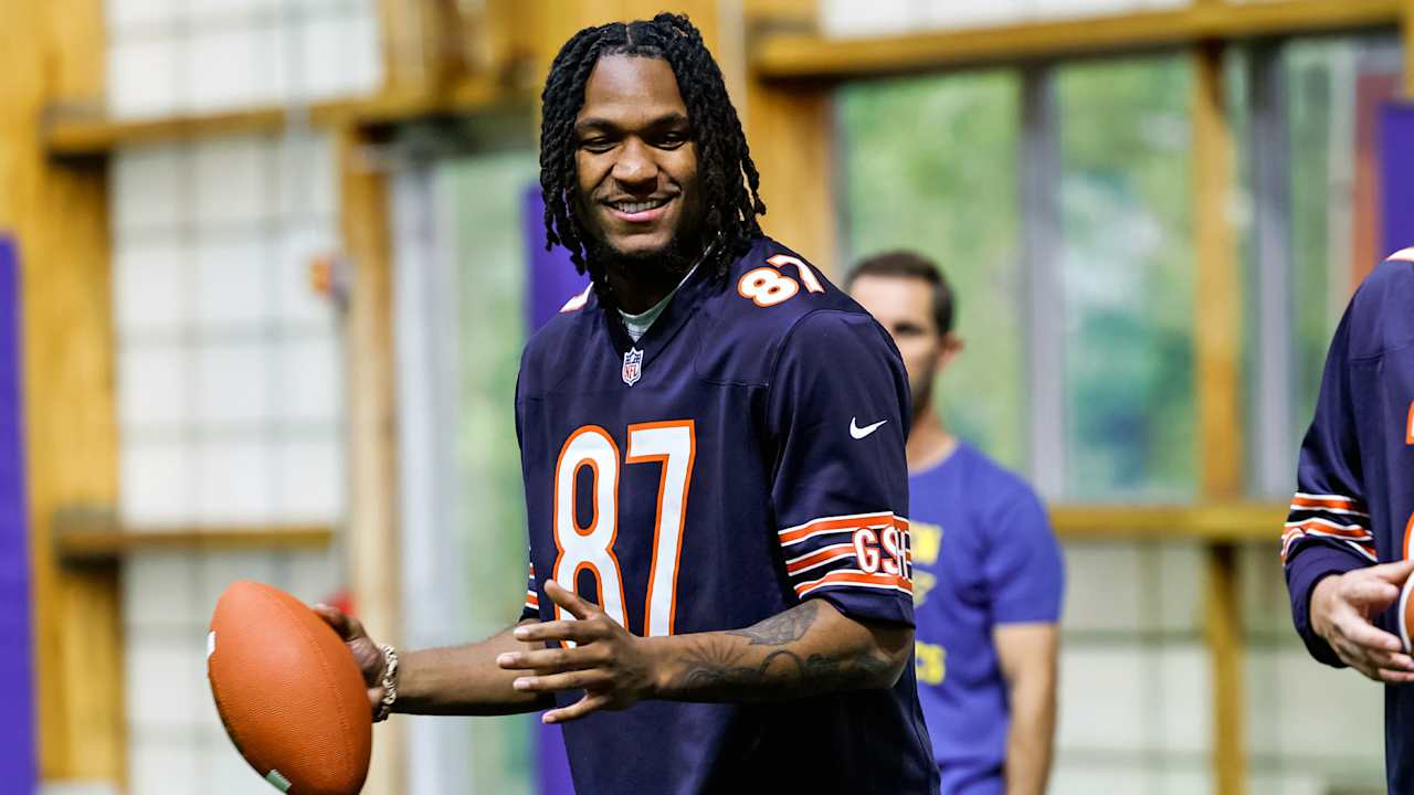 Bears rookie Luther Burden III inspired to give back to community