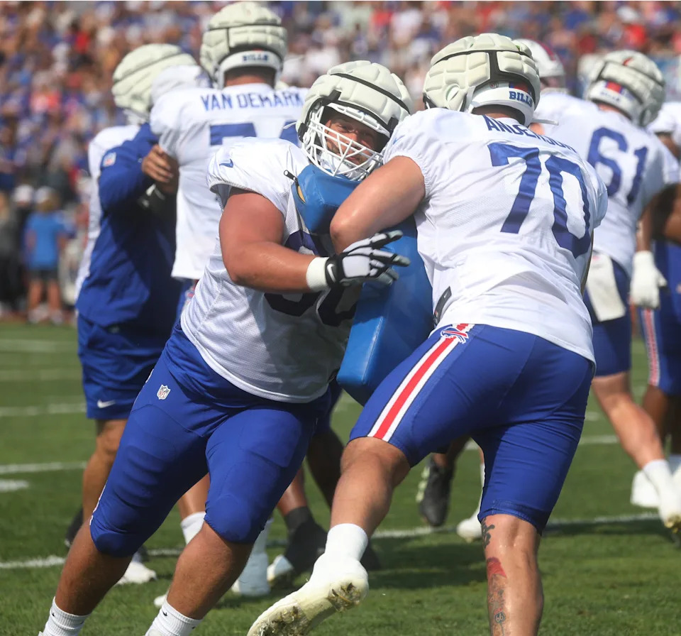 Bills offensive line Keaton Bills and Alec Anderson work on blocking.