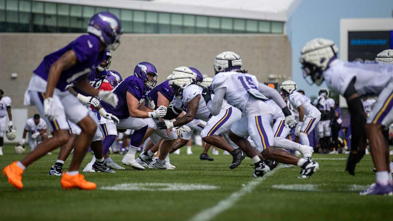 Pads Pop for 1st Time; Vikings Defense Dominant in 2-Minute