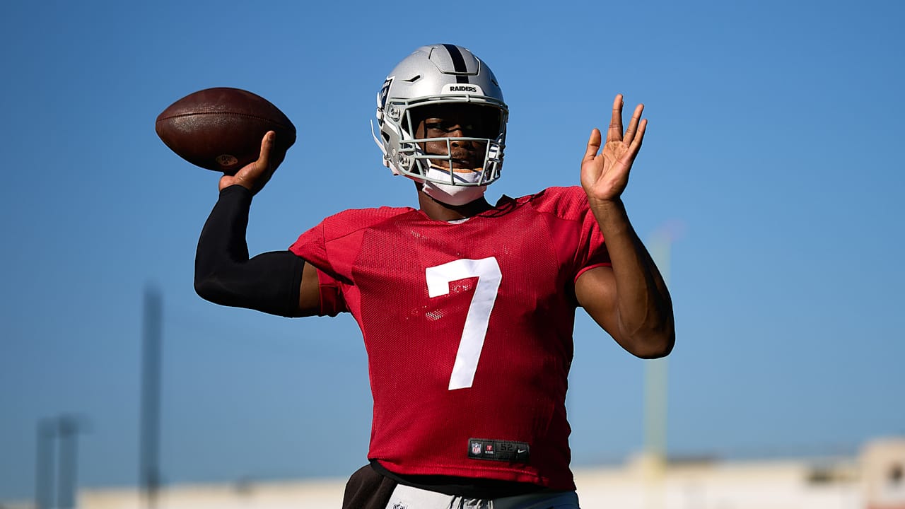 Geno Smith changing the dynamic of Raiders offense
