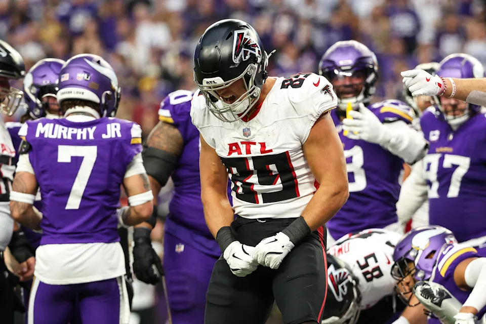 Falcons TE Charlie Woerner celebrates during a game against the Minnesota Vikings. Matt Krohn-Imagn Images