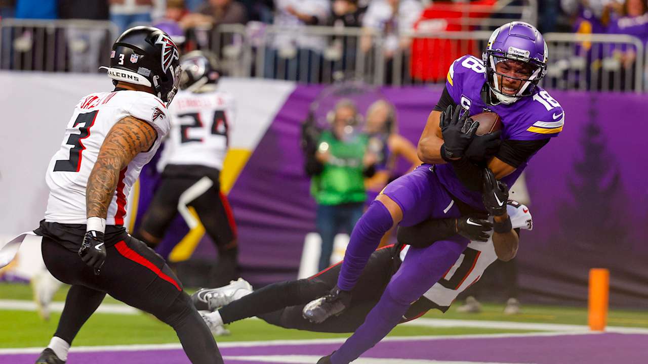 Big plays hurt Falcons in loss to Vikings
