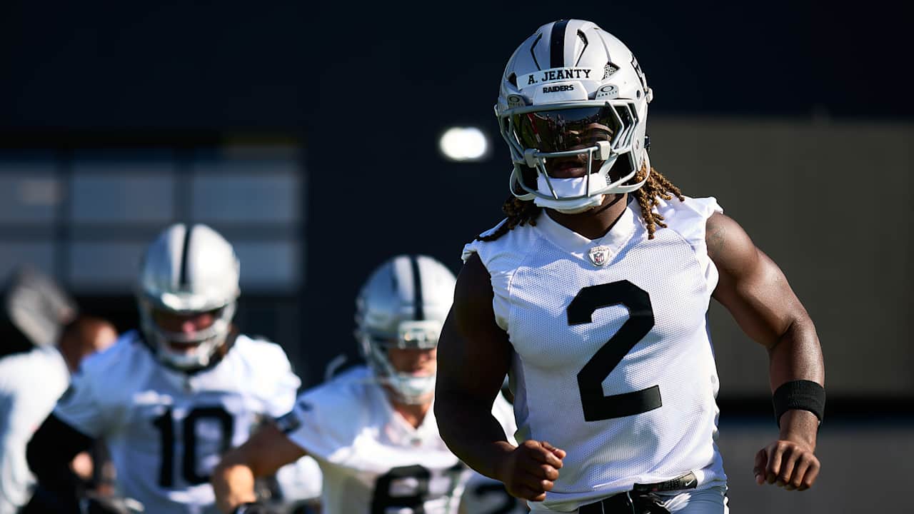 Q&A with Ashton Jeanty on playing football overseas, connecting with fans and more