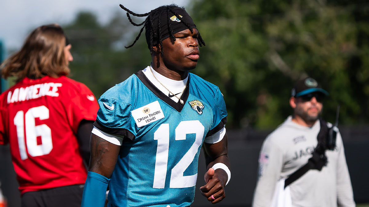 Jacksonville Jaguars wide receiver Travis Hunter (12) jogs to his first drill during the Jacksonville Jaguars’ third mandatory minicamp Thursday June 12, 2025 at the Miller Electric Center in Jacksonville, Fla. [Doug Engle/Florida Times-Union]