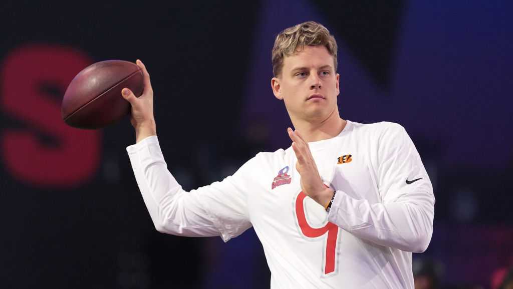 Bengals QB Burrow reveals love for fossils during Netflix series