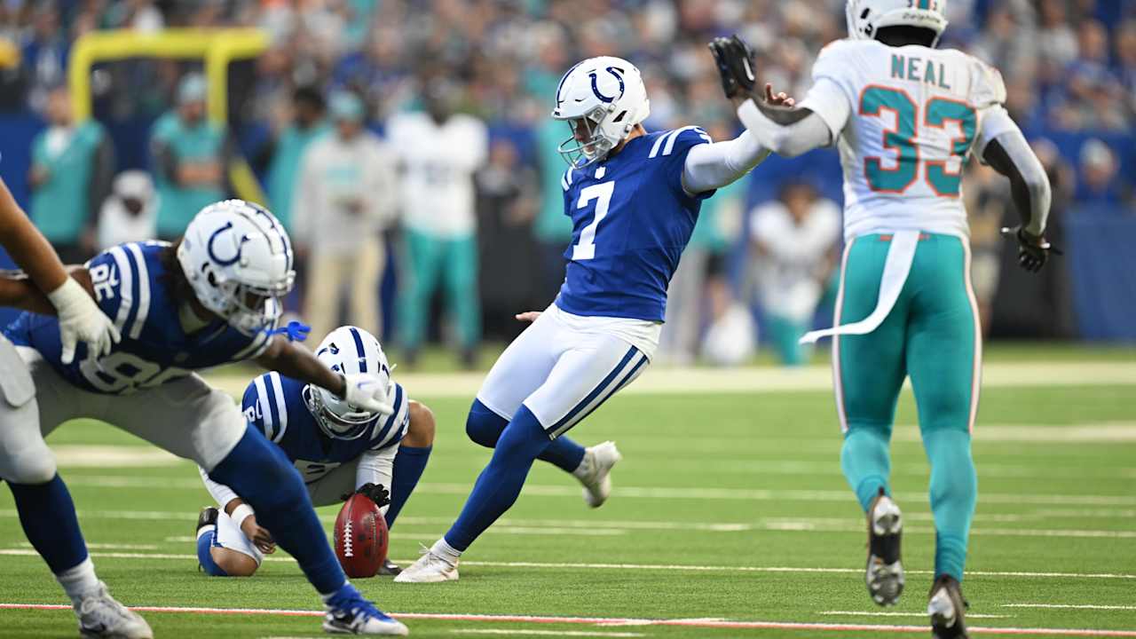 Matt Gay nails 52-yard field goal, gets his groove back in Colts’ win over Dolphins 