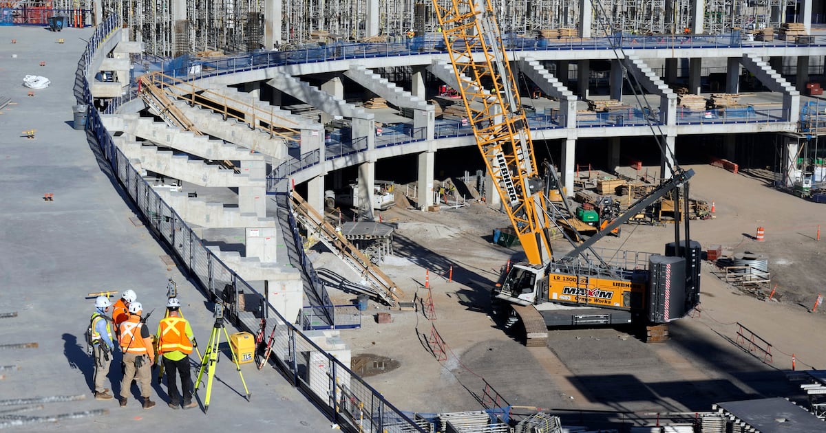 Construction halted after noose found at site of NFL team’s new stadium – WHIO TV 7 and WHIO Radio