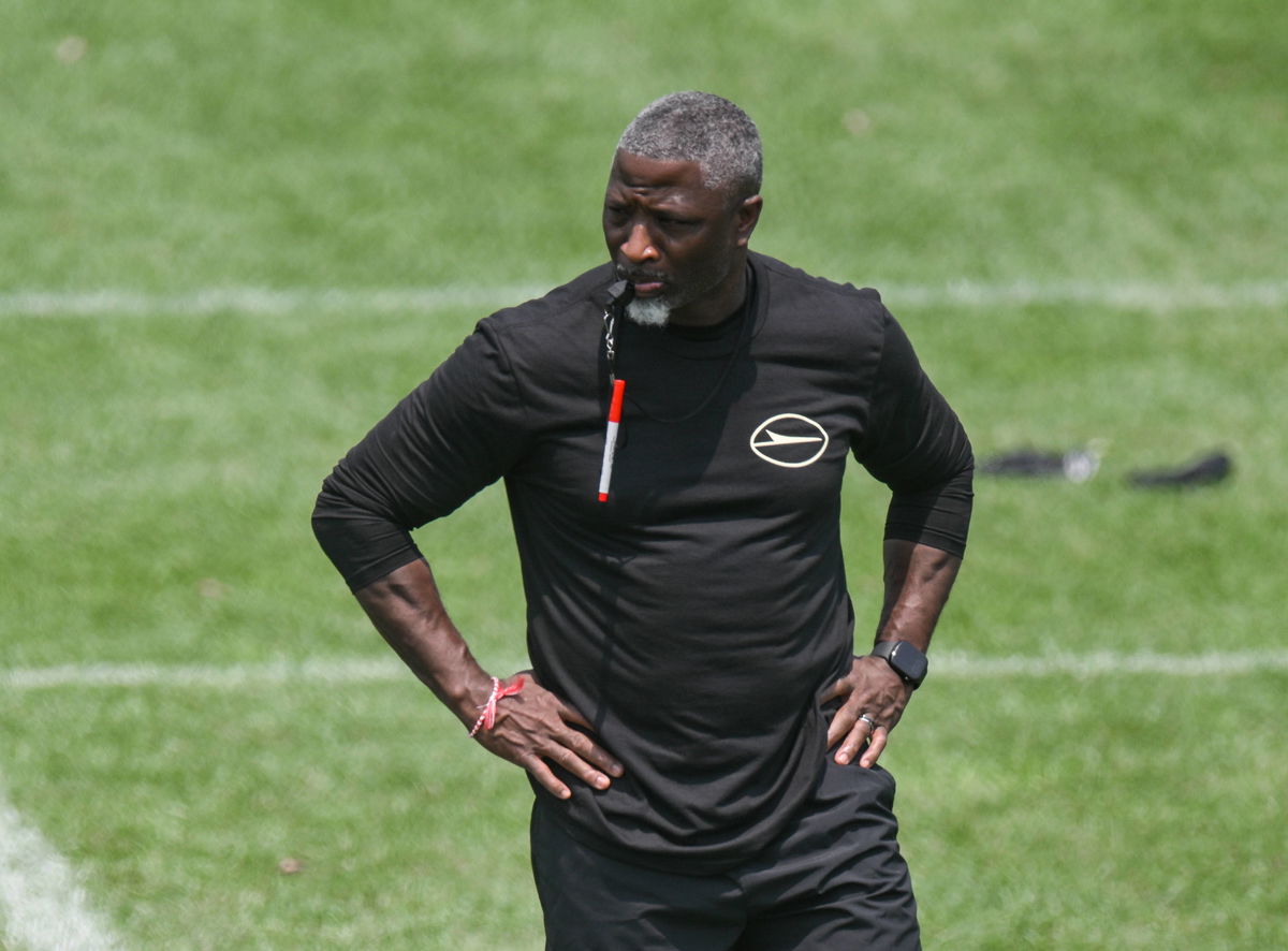 Aaron Glenn & Jets to Trade For $5.7M QB After Justin Fields Injury - Report